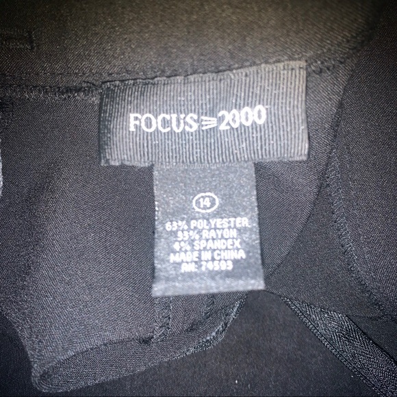 Focus 2,000 size 14 black a-line skirt - Picture 3 of 3